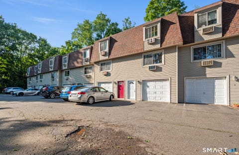 Photo of 1581 Meriden Waterbury Turnpike #8, Southington, CT 06489 (MLS # 24194351)