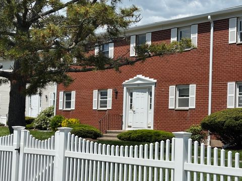 Tiny photo for 51 E Broadway #C, Milford, CT 06460 (MLS # 24136127)