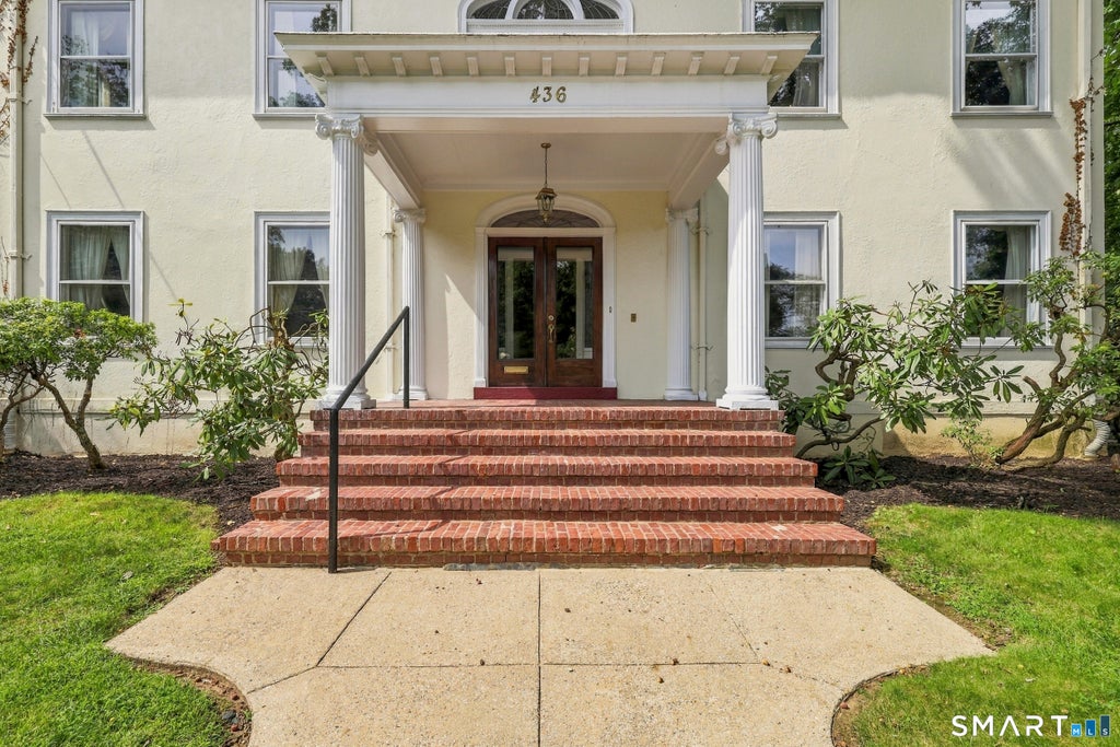 Photo of 436 Saint Ronan Street, New Haven, CT 06511 (MLS # 24205302)