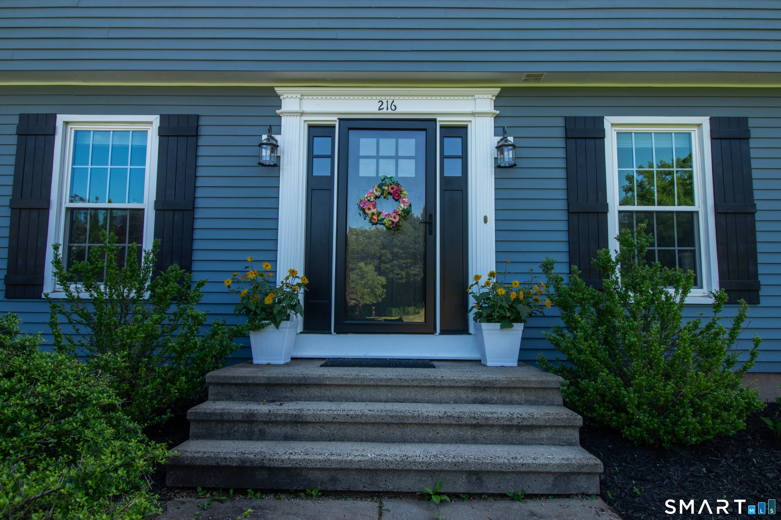 216 Bluff View Drive
