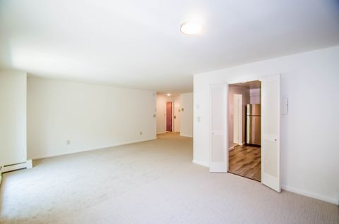 Tiny photo for 3900 Park Avenue #5h, Bridgeport, CT 06604 (MLS # 24139811)