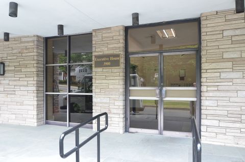 Tiny photo for 3900 Park Avenue #5h, Bridgeport, CT 06604 (MLS # 24139811)