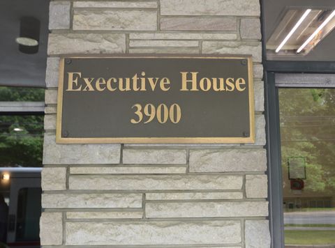 Tiny photo for 3900 Park Avenue #5h, Bridgeport, CT 06604 (MLS # 24139811)