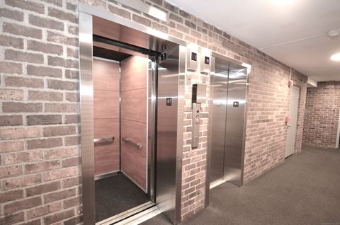 Tiny photo for 3900 Park Avenue #5h, Bridgeport, CT 06604 (MLS # 24139811)