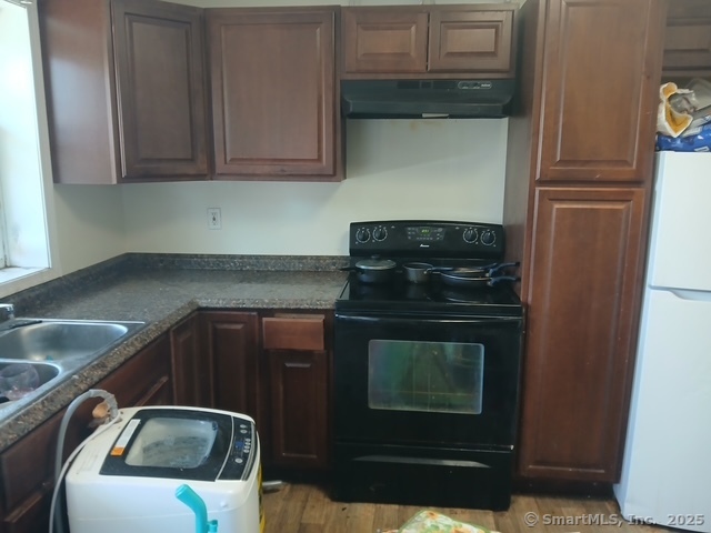 100 Toros Avenue, Waterbury, Connecticut image 4