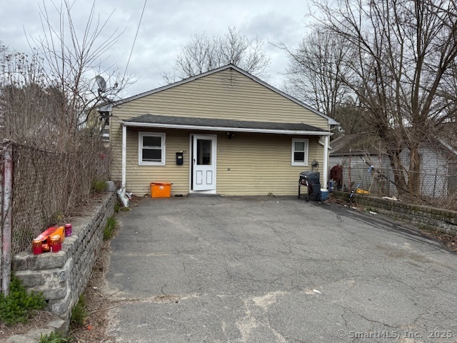 100 Toros Avenue, Waterbury, Connecticut image 2