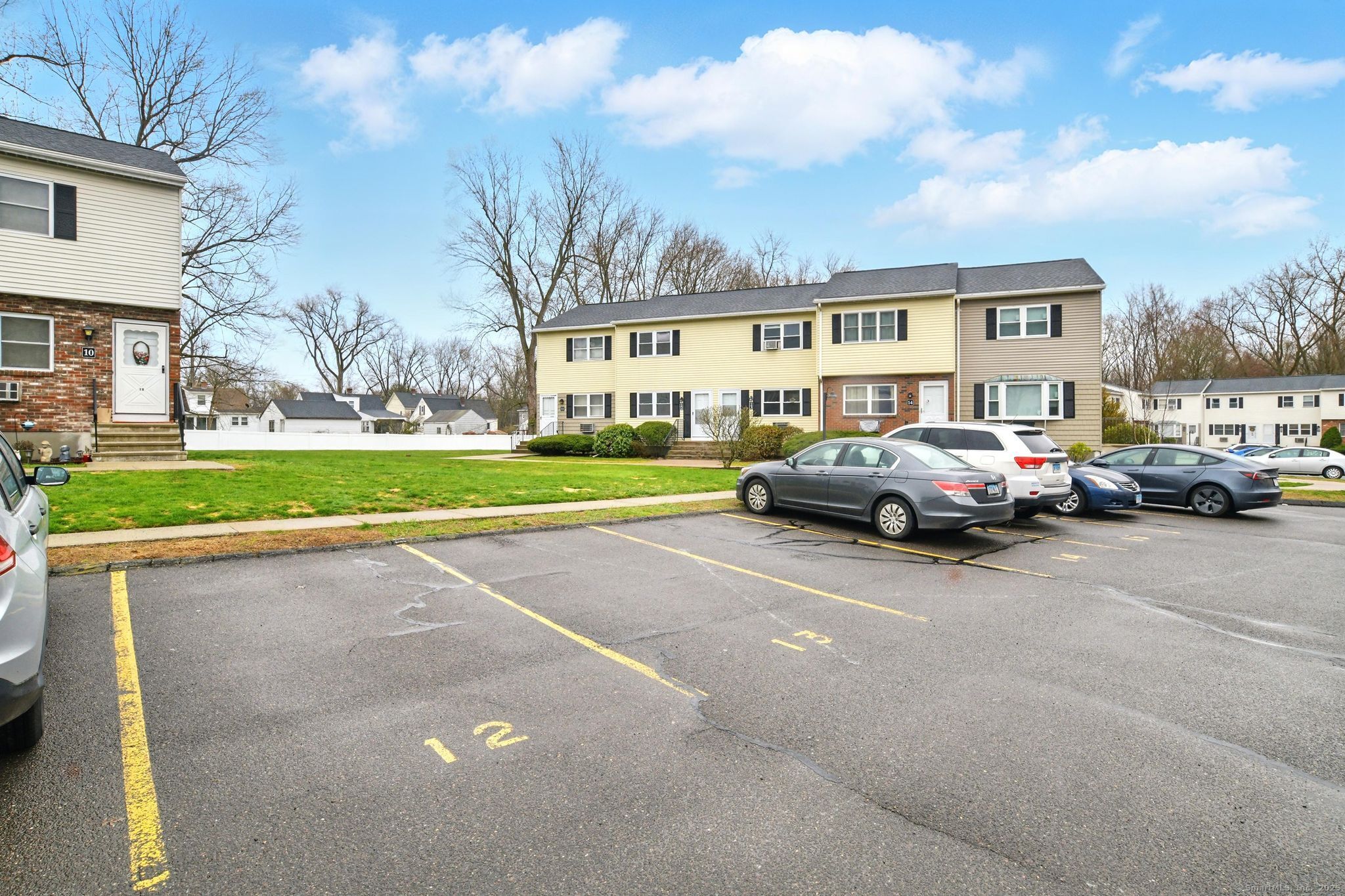 56 Elm Street #APT 12, Enfield, Connecticut image 36