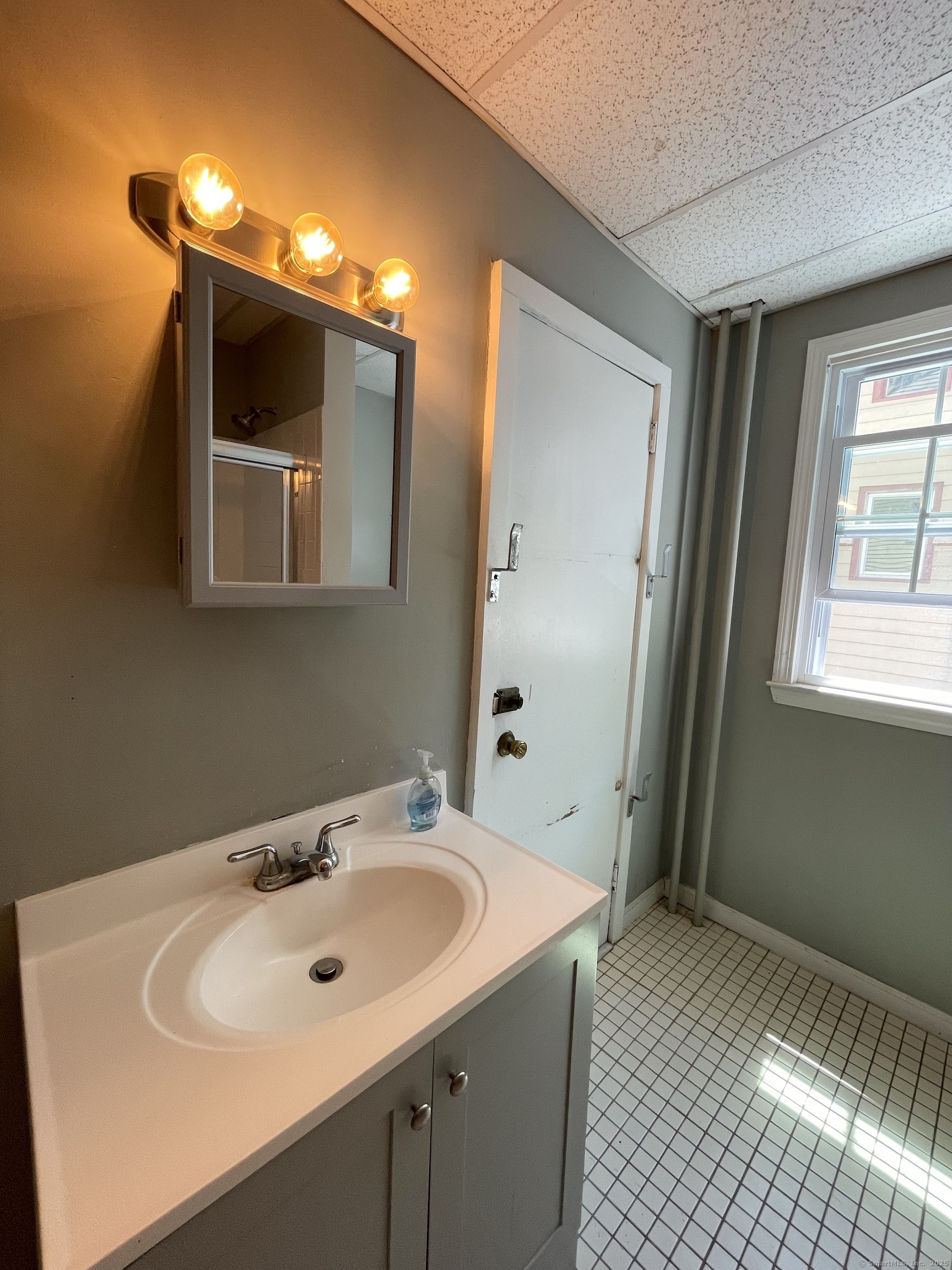 Hartford, Connecticut 06105, United States, 4 Bedrooms Bedrooms, ,2 BathroomsBathrooms,Residential,Active,158743