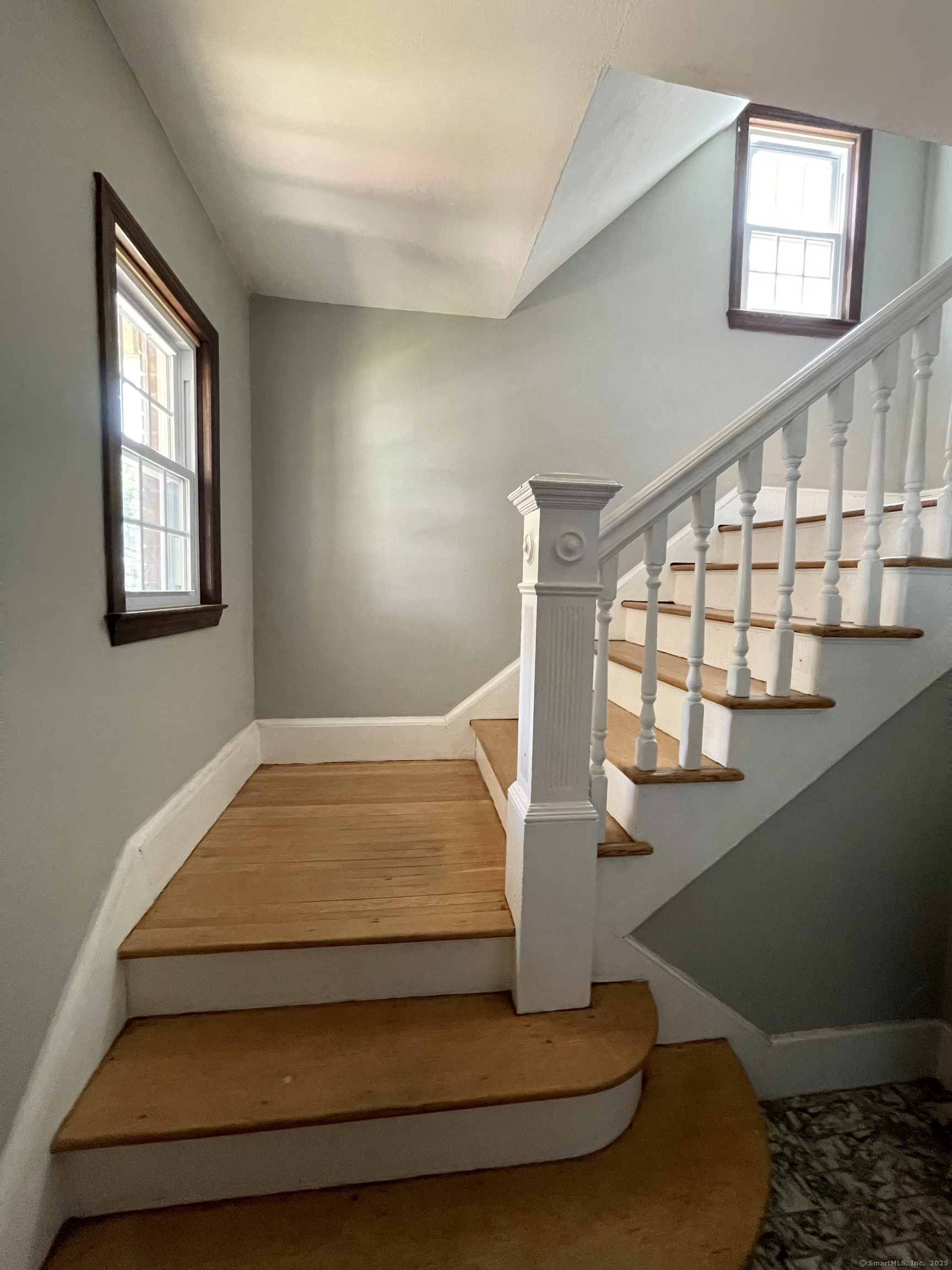 Hartford, Connecticut 06105, United States, 4 Bedrooms Bedrooms, ,2 BathroomsBathrooms,Residential,Active,158743