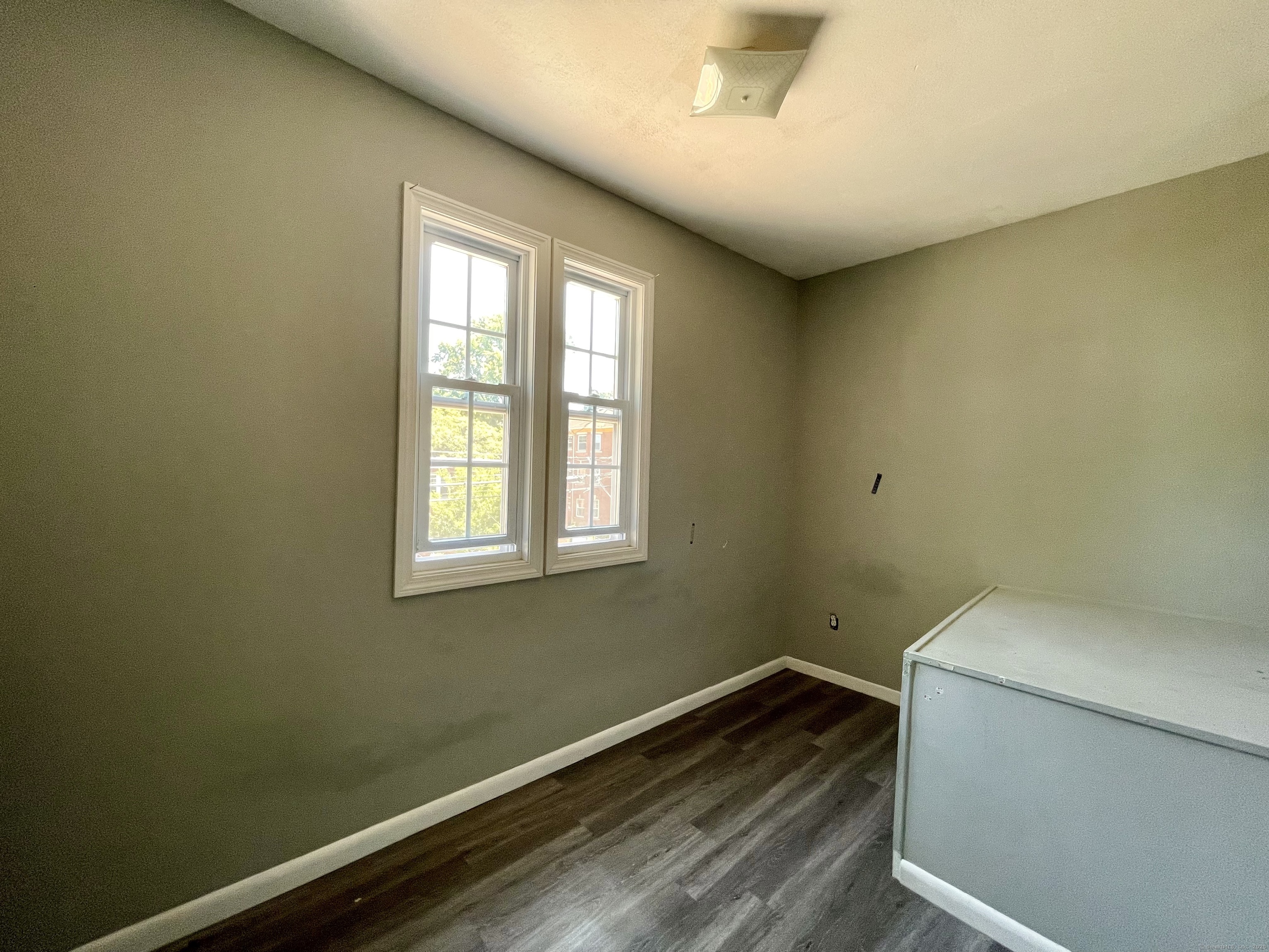 Hartford, Connecticut 06105, United States, 4 Bedrooms Bedrooms, ,2 BathroomsBathrooms,Residential,Active,158743