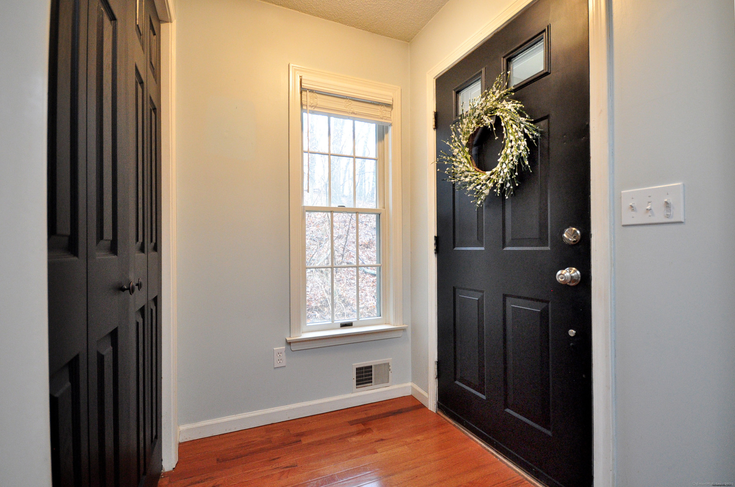 93 Fox Hollow Drive #93, Windsor Locks, Connecticut image 2