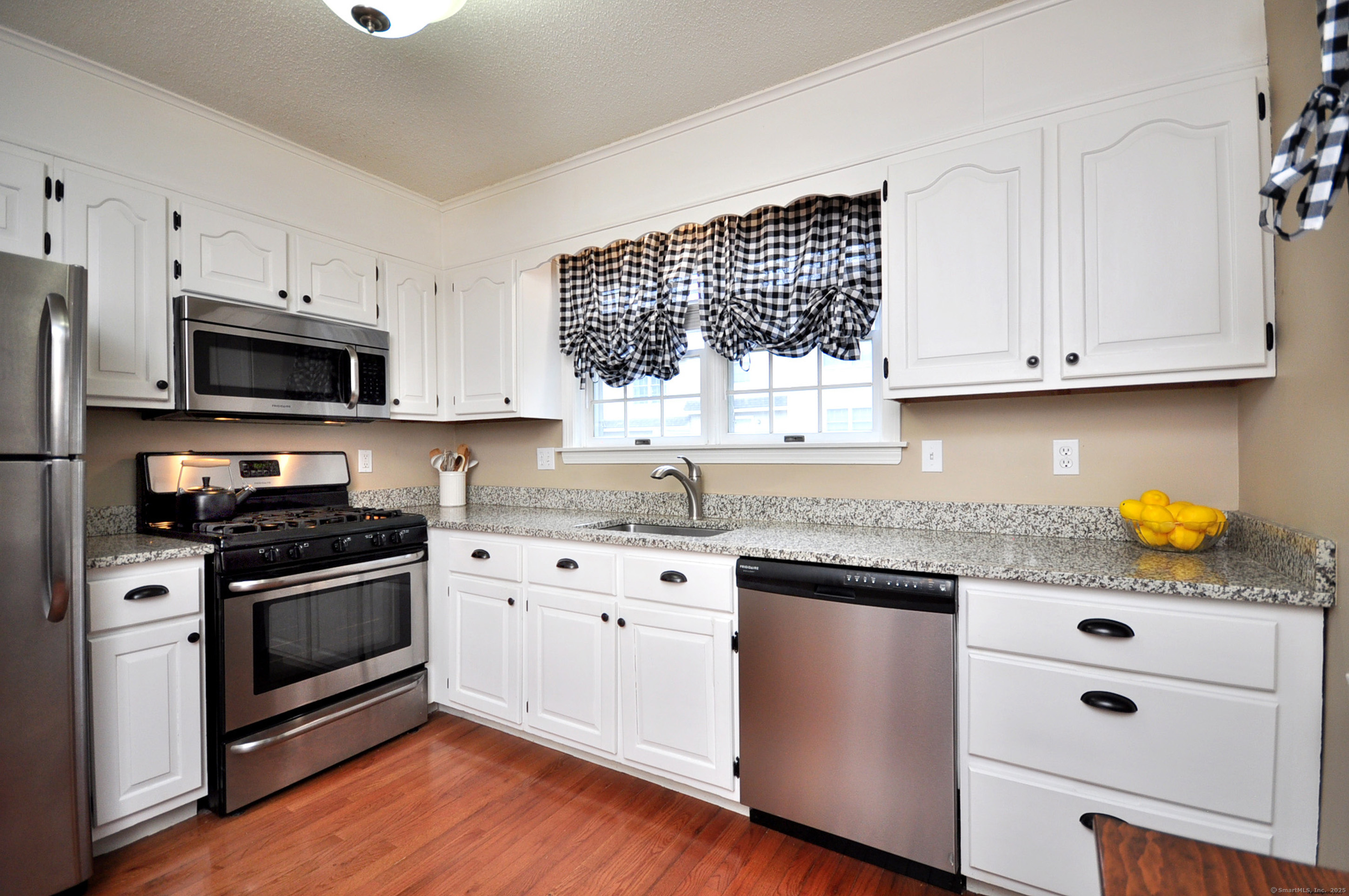 93 Fox Hollow Drive #93, Windsor Locks, Connecticut image 4