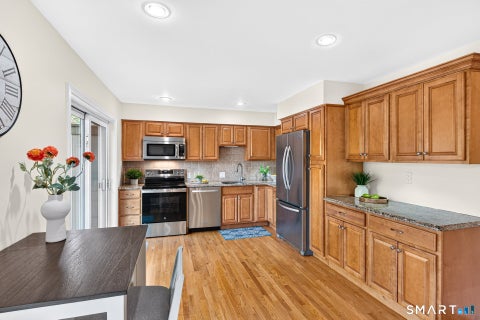 Tiny photo for 3 Redwood Lane #3, Avon, CT 06001 (MLS # 24215933)