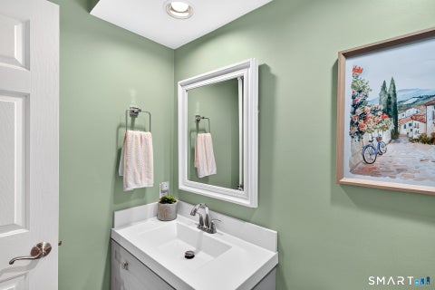 Tiny photo for 3 Redwood Lane #3, Avon, CT 06001 (MLS # 24215933)