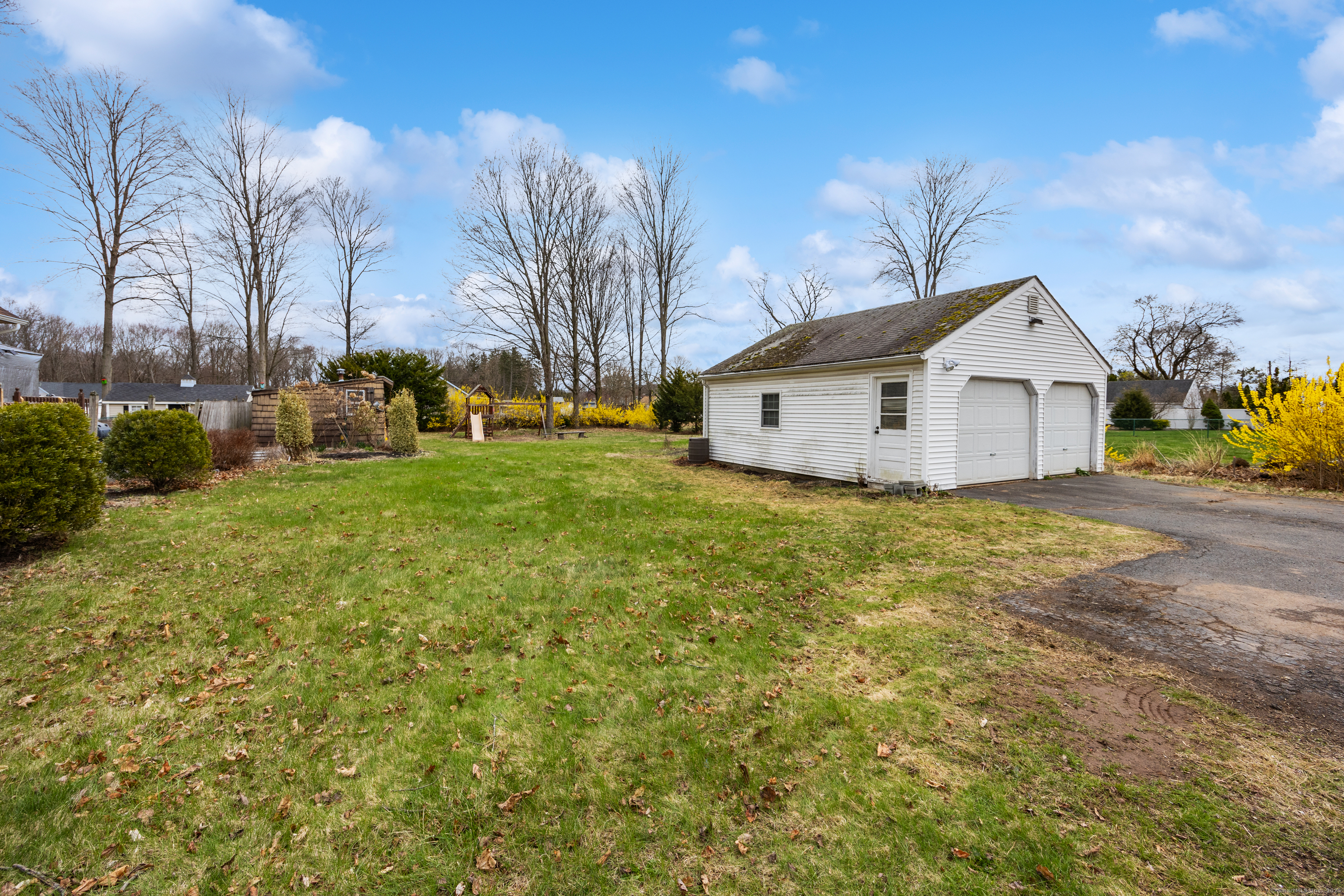 243 Meriden Avenue, Southington, Connecticut image 24