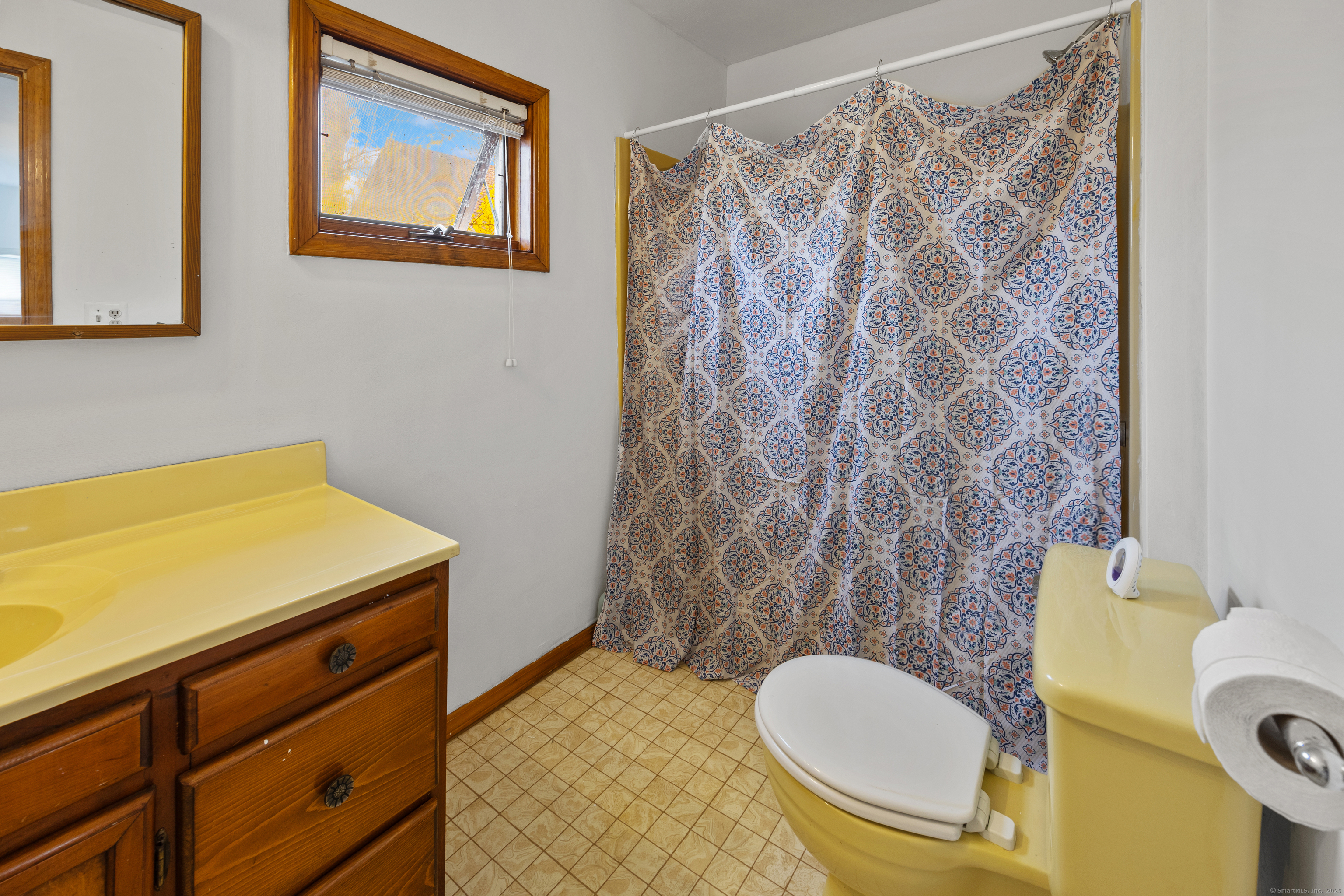 243 Meriden Avenue, Southington, Connecticut image 8