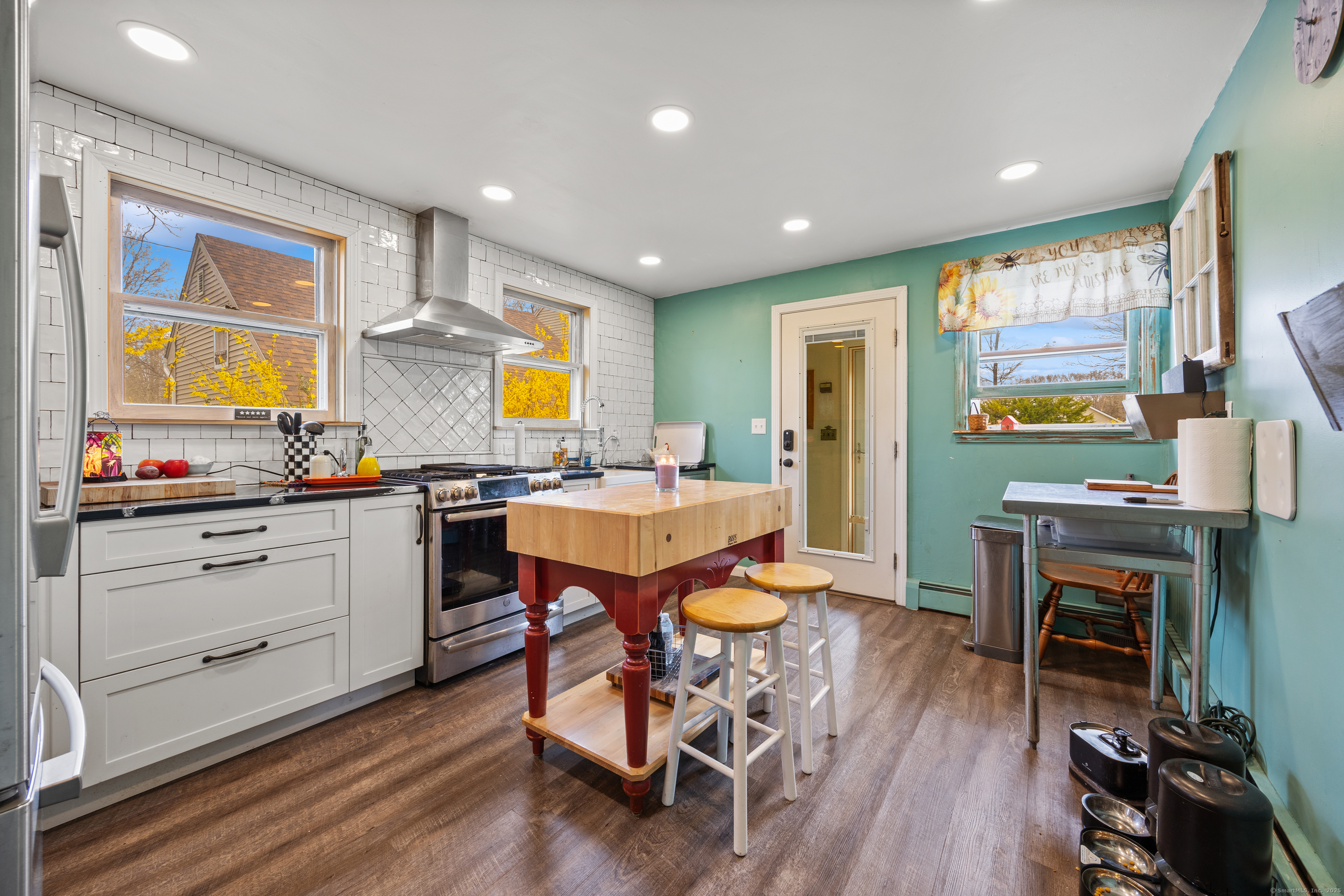 243 Meriden Avenue, Southington, Connecticut image 2