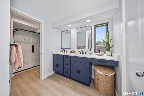 Tiny photo for 33 Great Meadow Lane #33, Farmington, CT 06001 (MLS # 24200992)