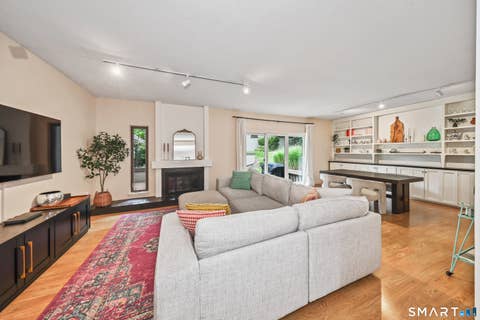 Tiny photo for 33 Great Meadow Lane #33, Farmington, CT 06001 (MLS # 24200992)