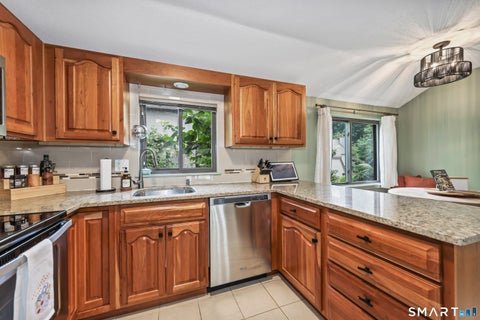Tiny photo for 33 Great Meadow Lane #33, Farmington, CT 06001 (MLS # 24200992)
