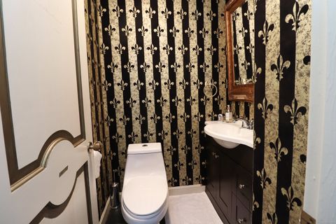 Tiny photo for 611 Bunker Hill Avenue, Waterbury, CT 06708 (MLS # 24155020)