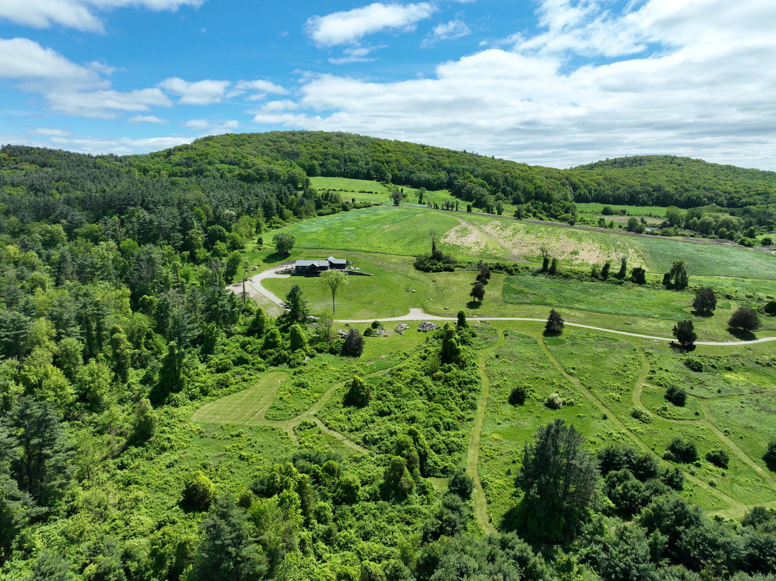 10 Red Mountain Road, Salisbury, Connecticut image 1