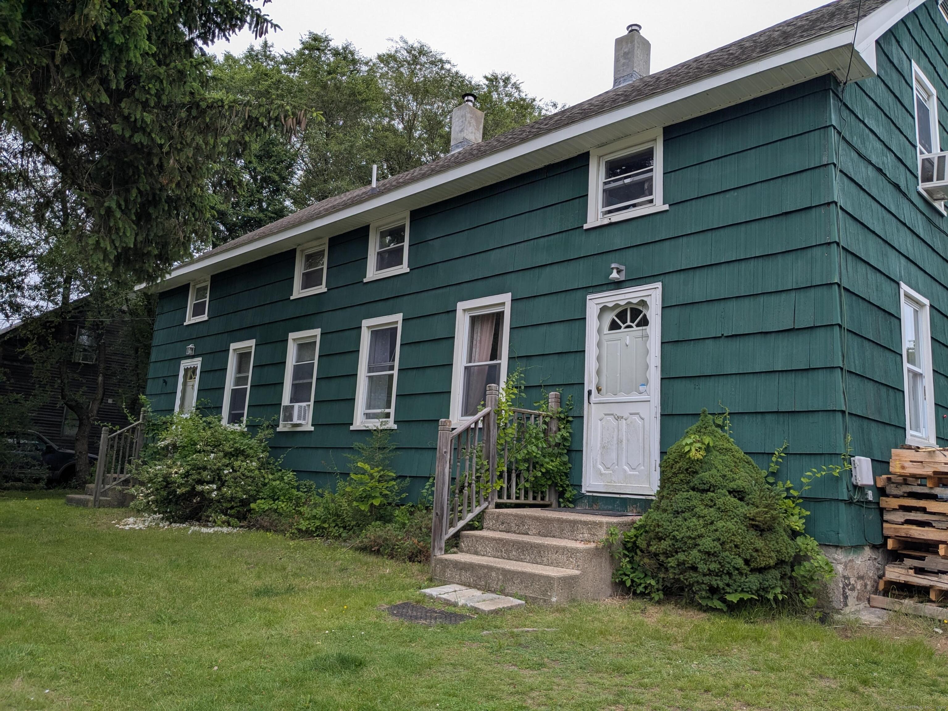 Sheldon Road, Griswold, Connecticut - 6 Bedrooms  
4 Bathrooms  
11 Rooms - 