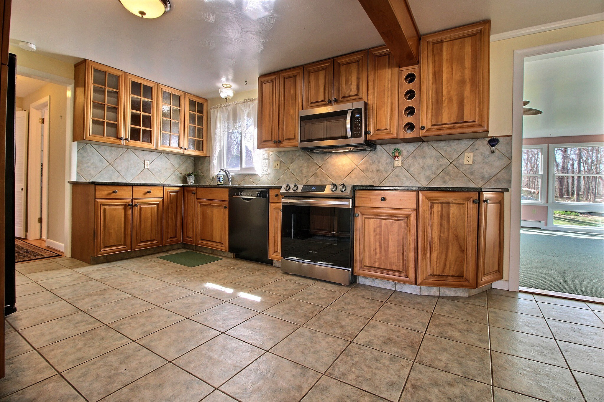 87 Colony Road, Groton, Connecticut image 8