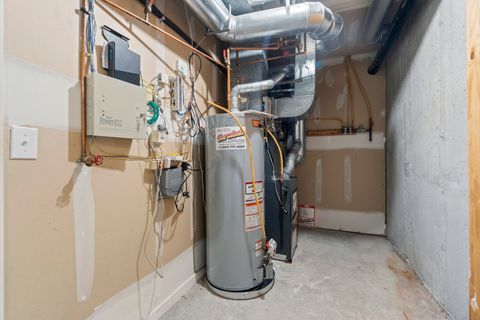 Tiny photo for 4001 Heartwood Lane #4001, Danbury, CT 06811 (MLS # 24146425)