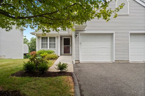 Tiny photo for 4001 Heartwood Lane #4001, Danbury, CT 06811 (MLS # 24146425)
