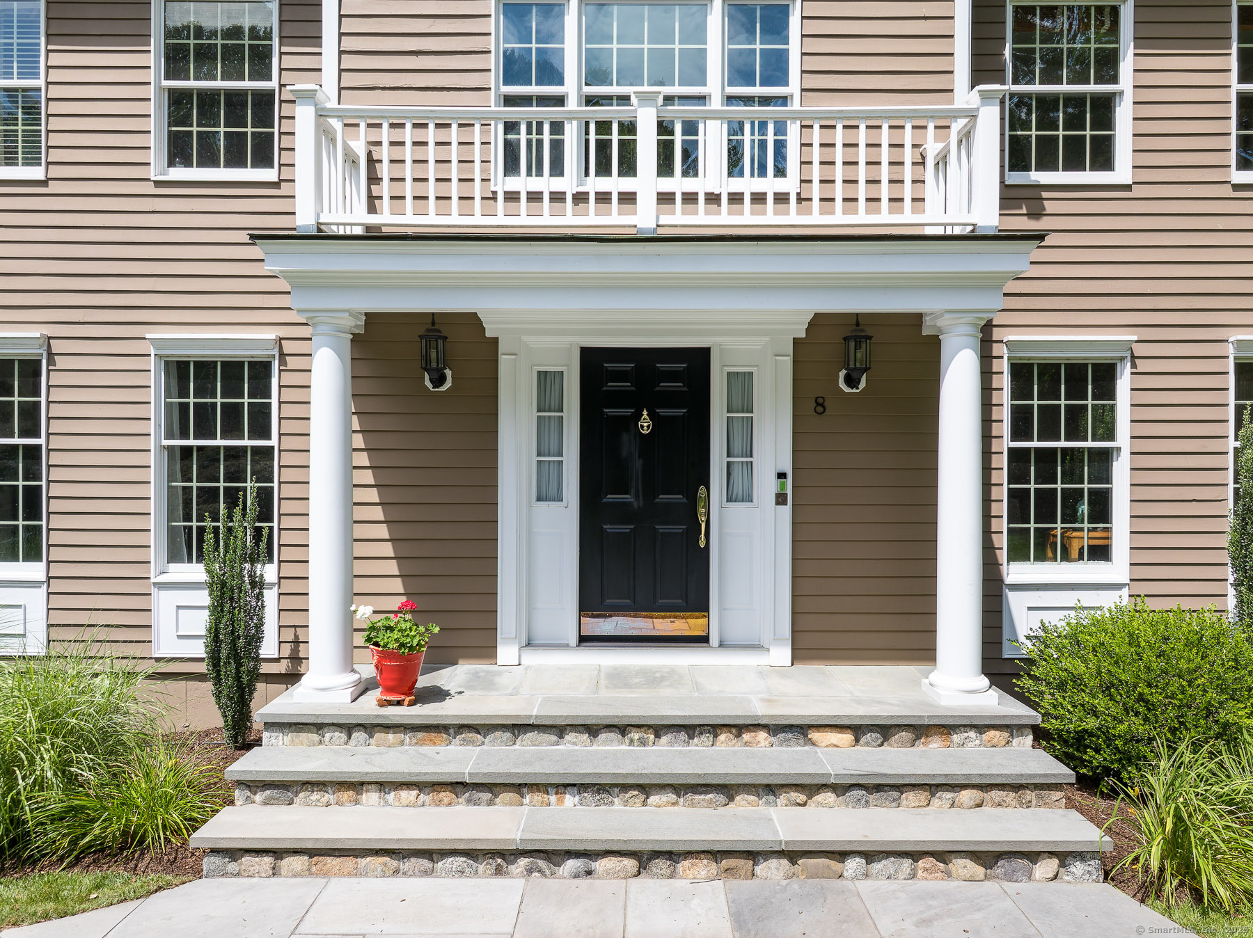 8 Leeds Lane