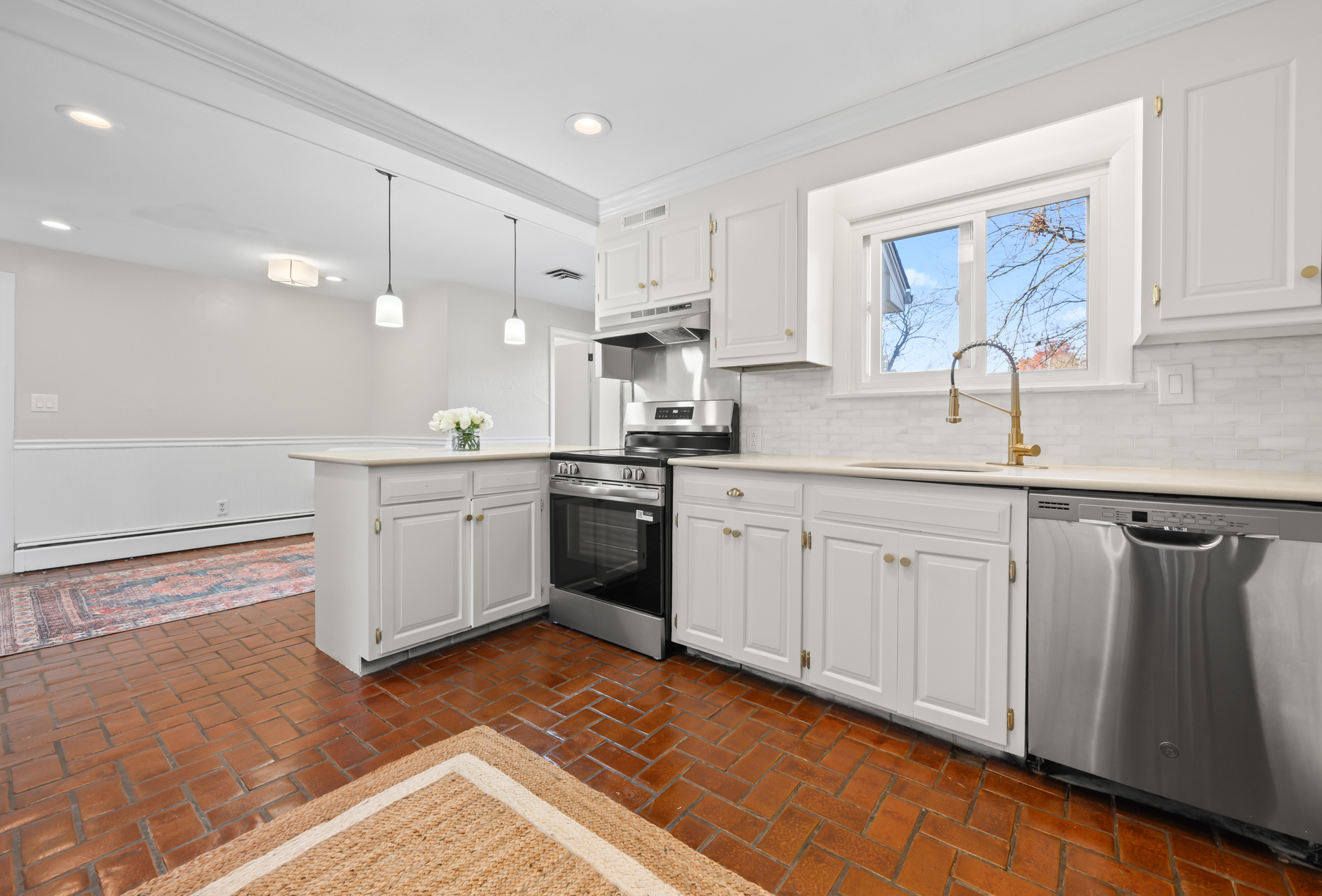 11 Rye Ridge Parkway