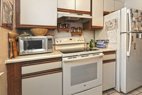 Tiny photo for 1080 New Haven Avenue #APT 113, Milford, CT 06460 (MLS # 24141813)