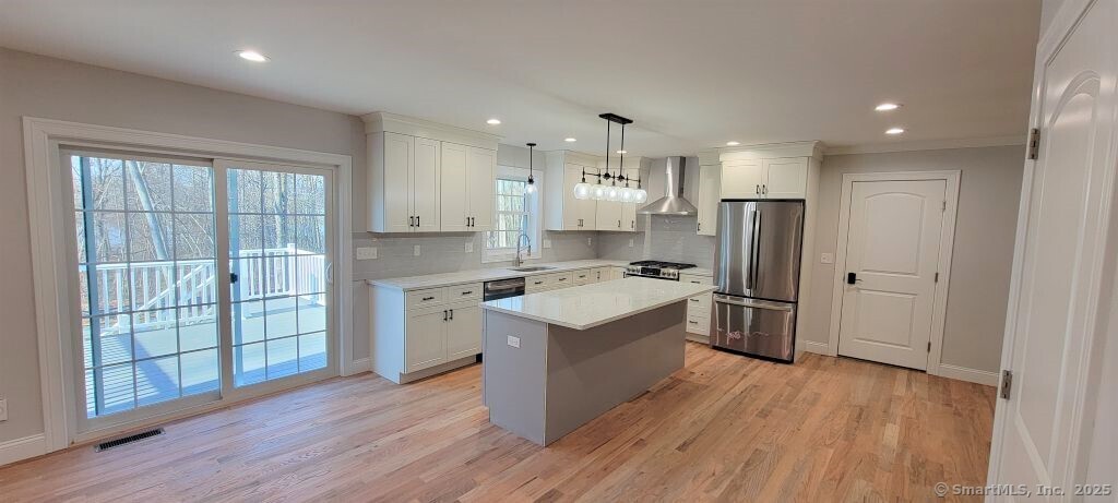 10 Oakengate Road, Wolcott, Connecticut image 2