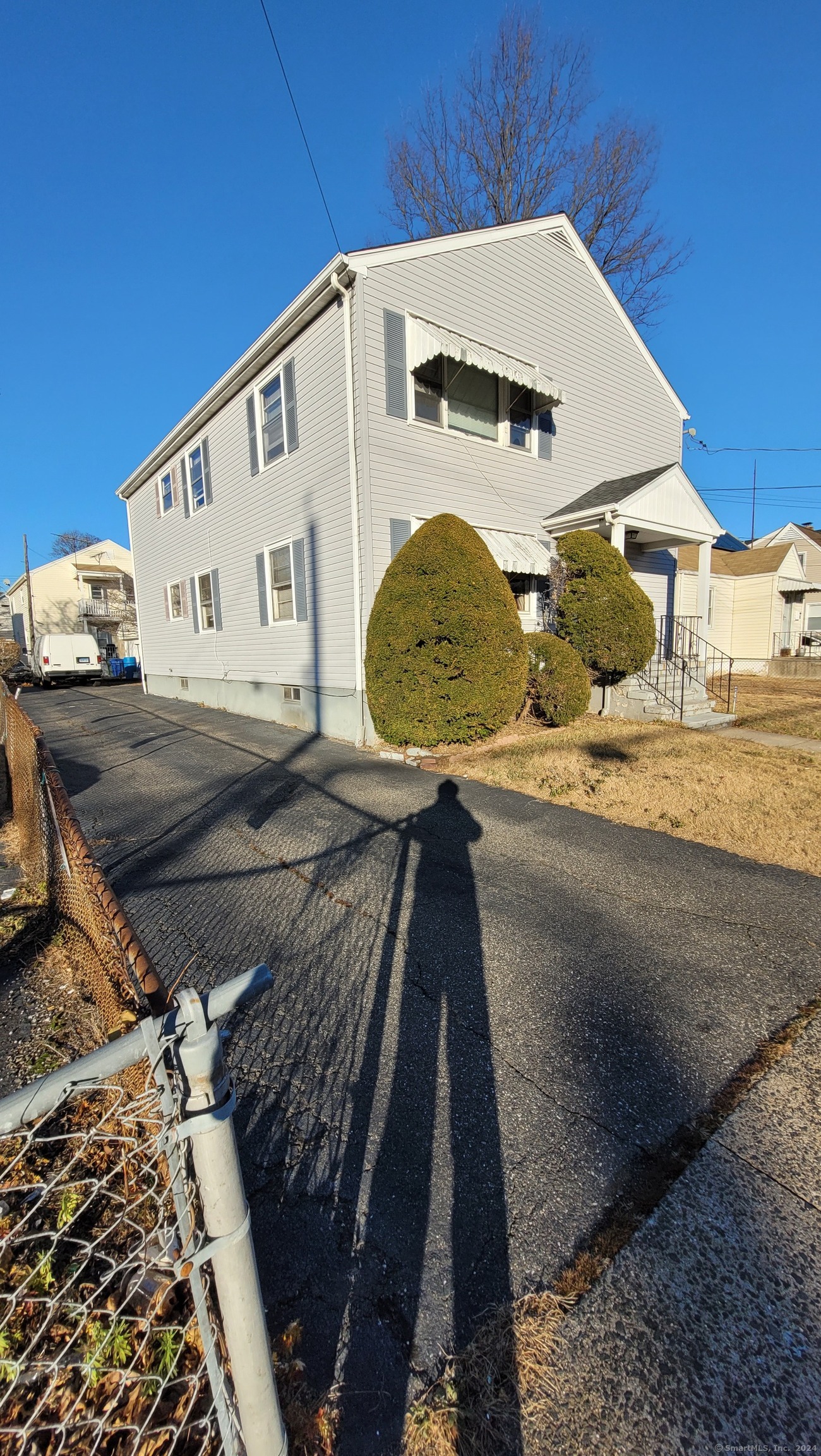 Property for Sale at 35 Ohio Avenue, Bridgeport, Connecticut - Bedrooms: 4 
Bathrooms: 2 
Rooms: 8  - $450,000