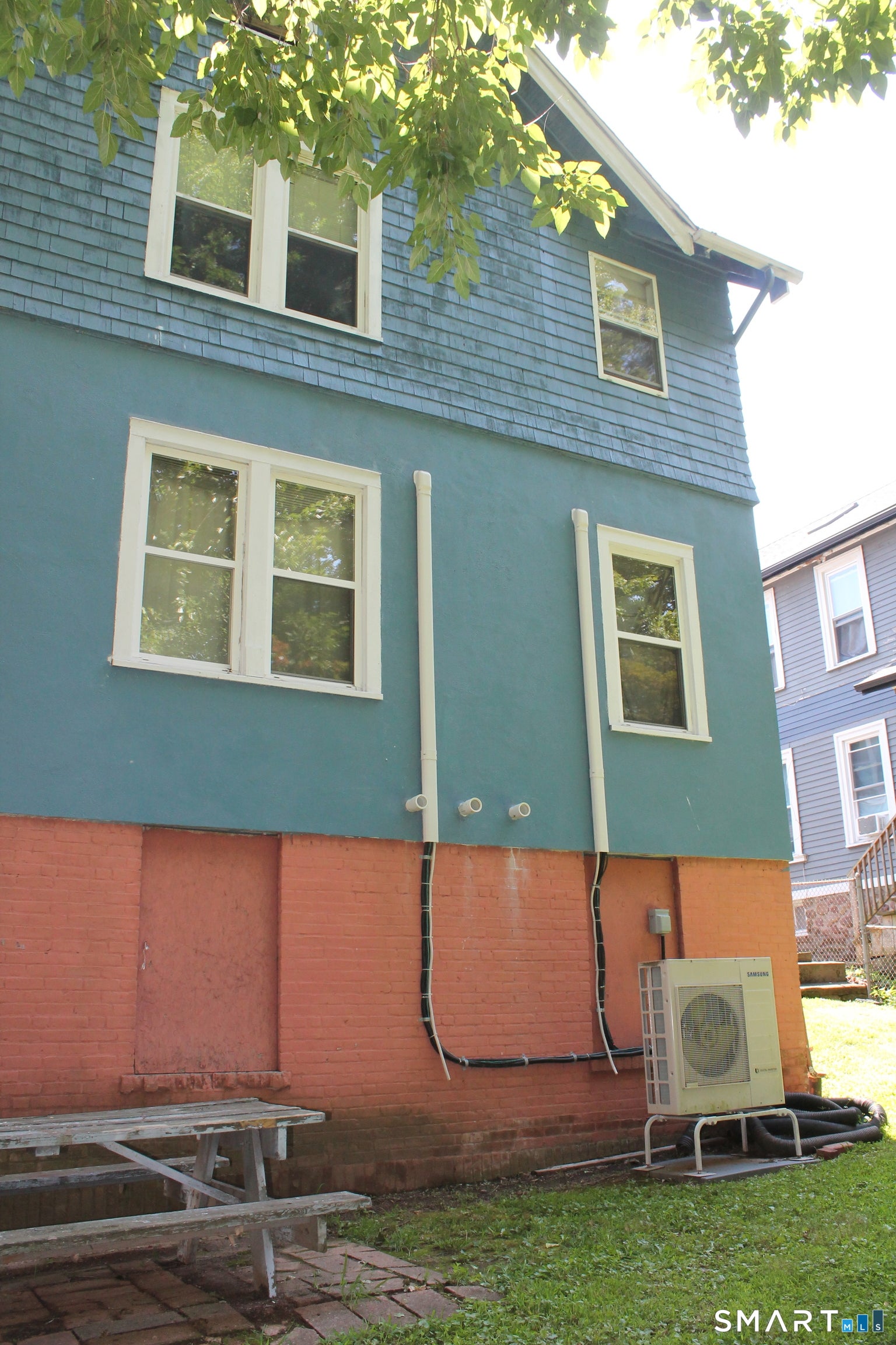 17 Akron Street