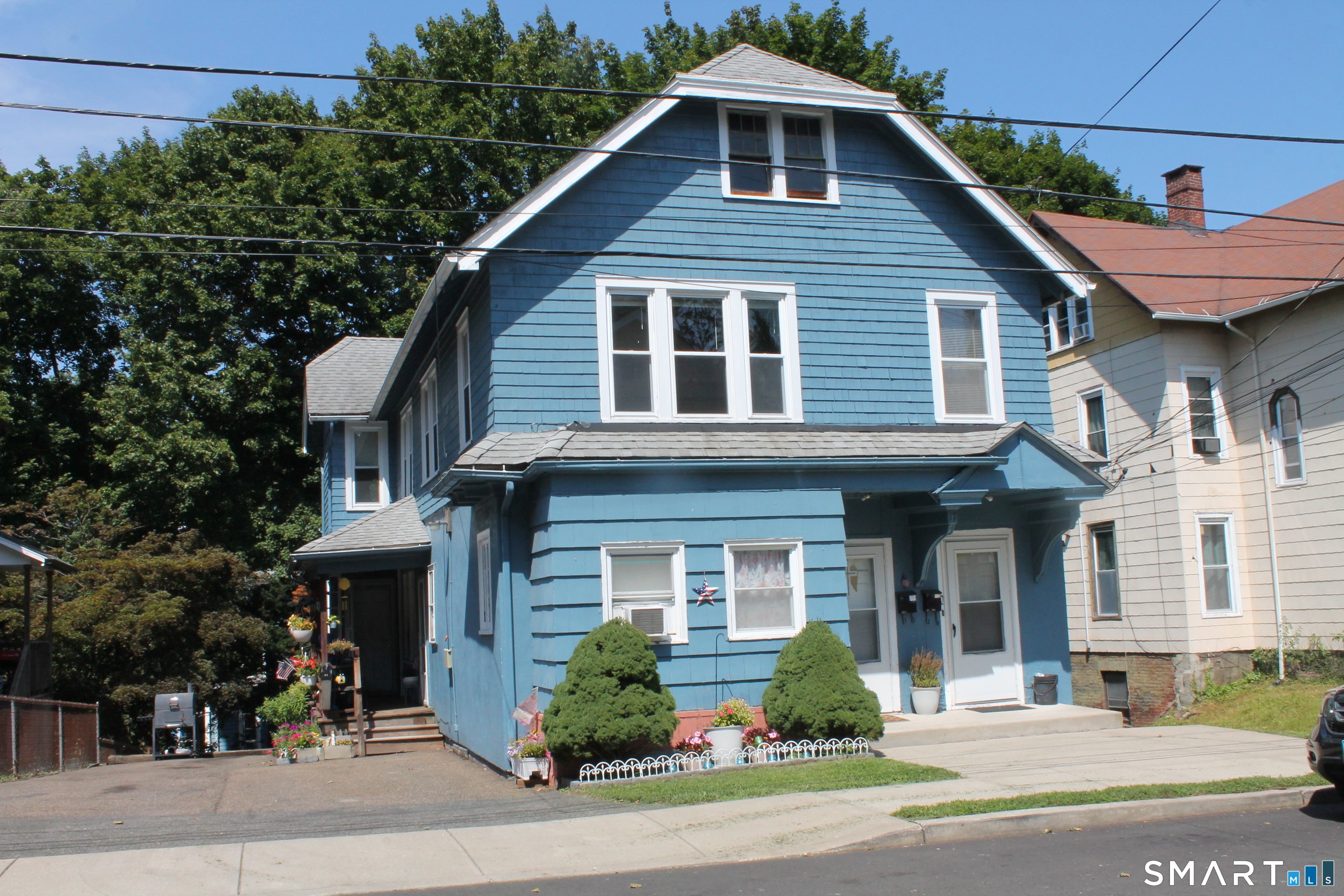 17 Akron Street