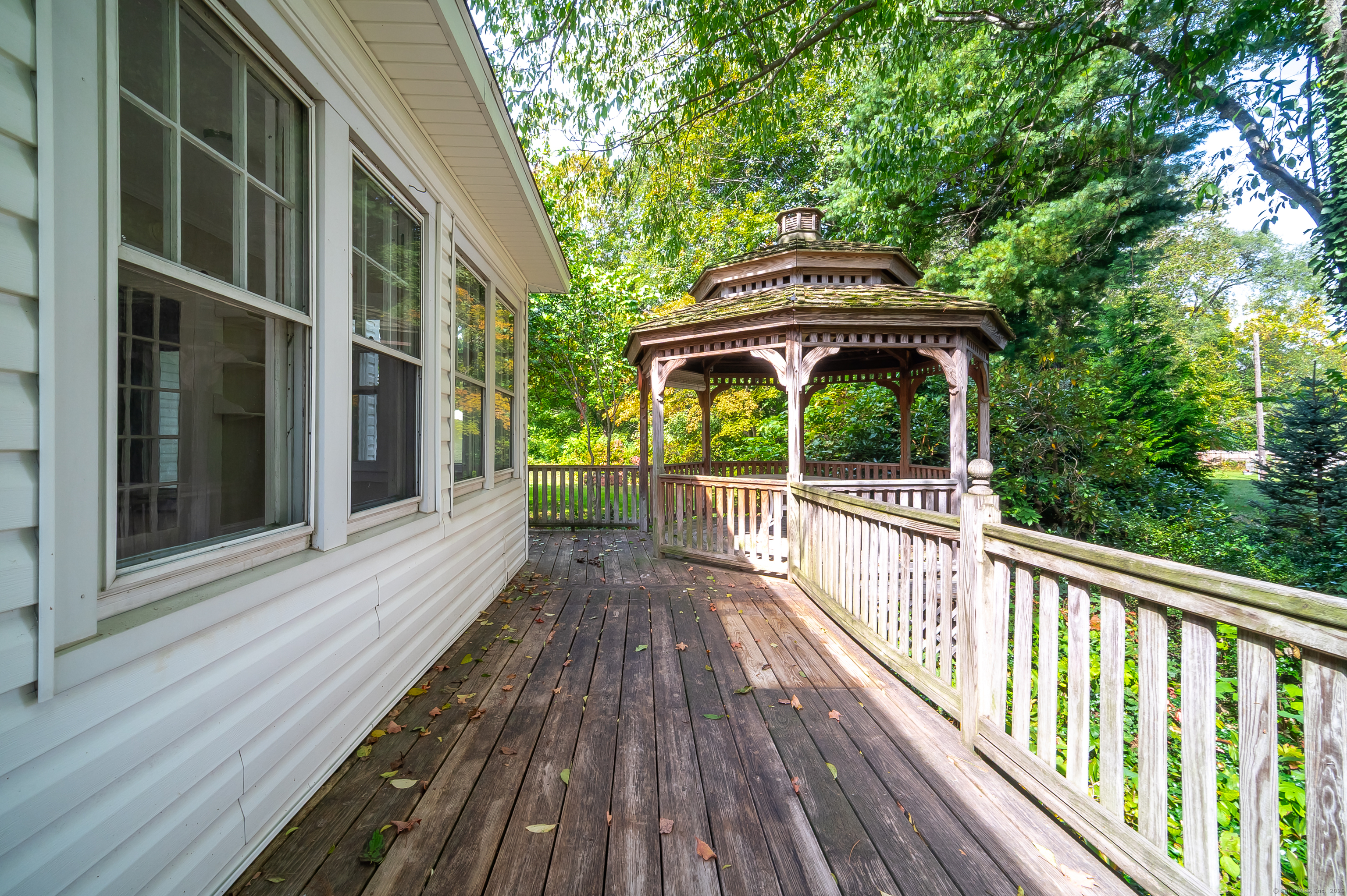 Windsor, Connecticut 06095, United States, 3 Bedrooms Bedrooms, ,2 BathroomsBathrooms,Residential,Active,220224