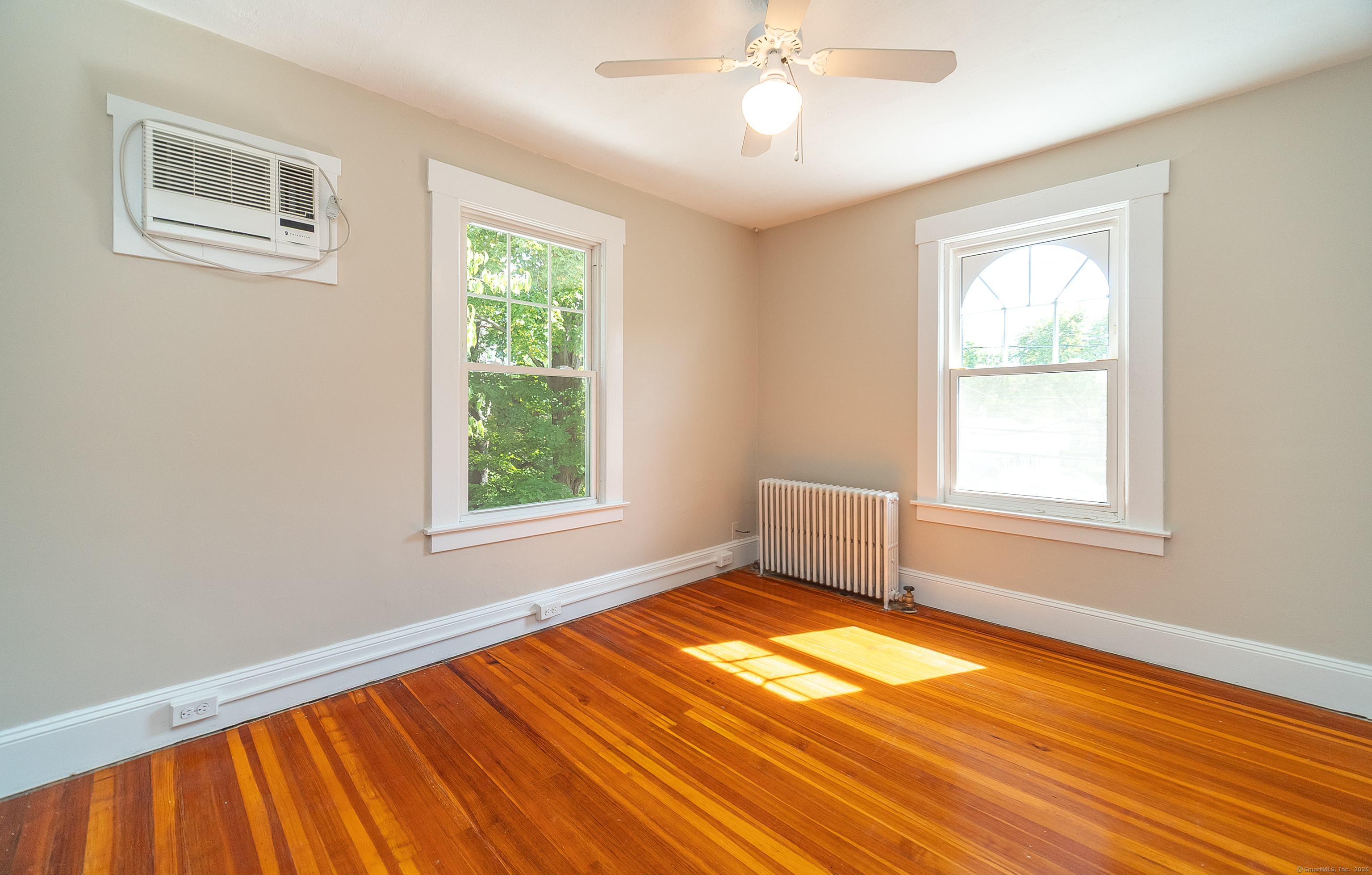 Windsor, Connecticut 06095, United States, 3 Bedrooms Bedrooms, ,2 BathroomsBathrooms,Residential,Active,220224