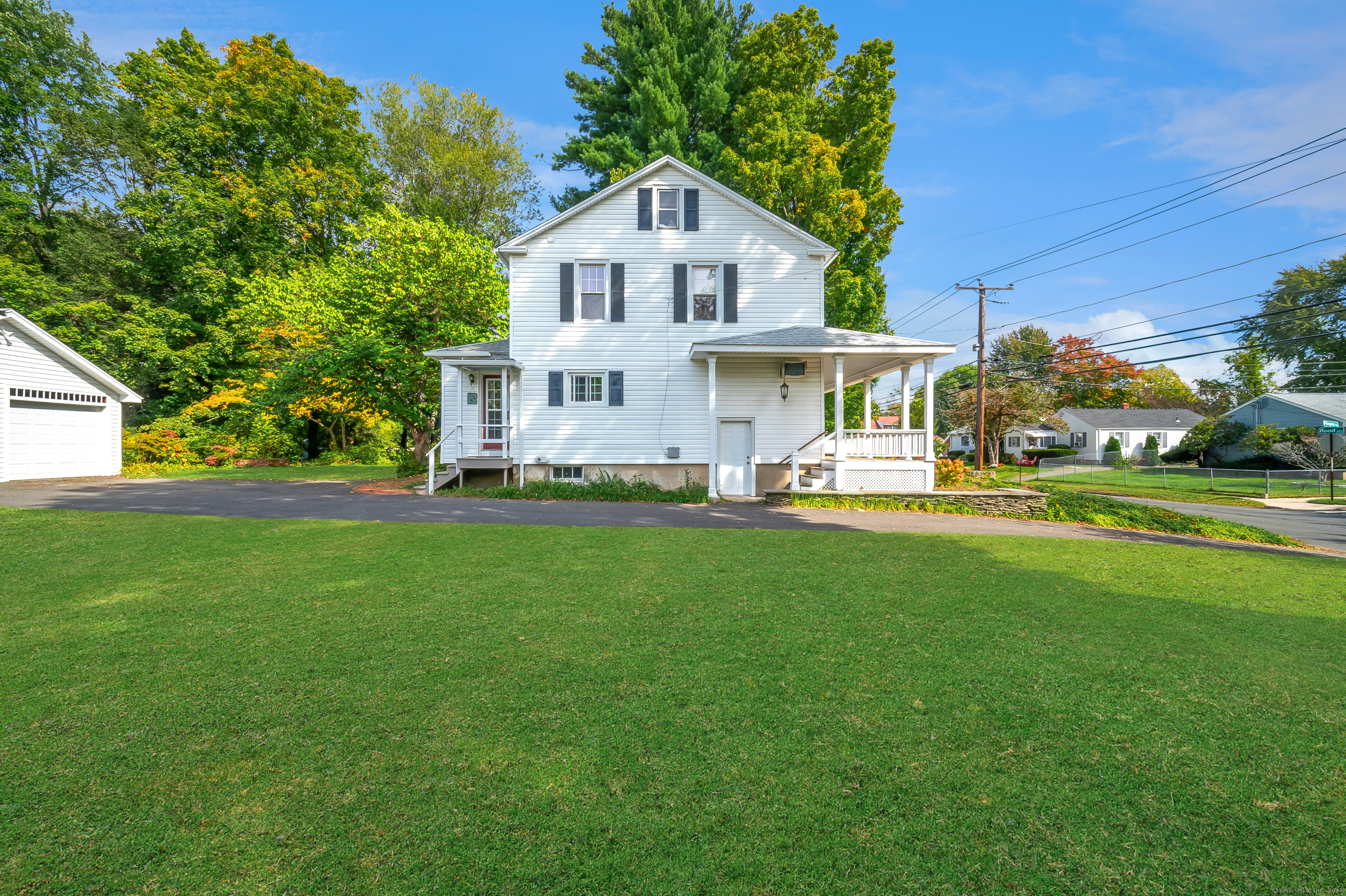 Windsor, Connecticut 06095, United States, 3 Bedrooms Bedrooms, ,2 BathroomsBathrooms,Residential,Active,220224
