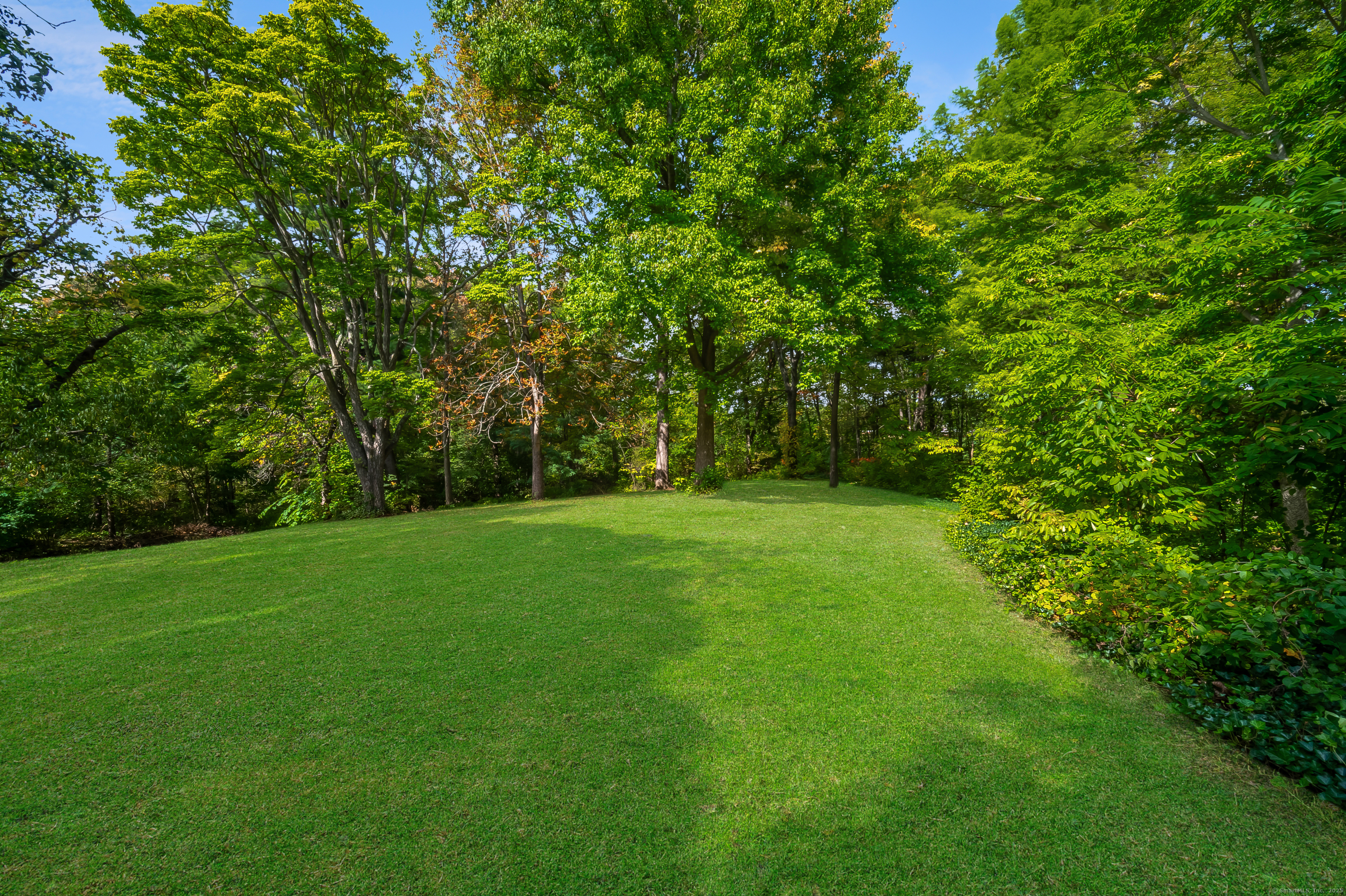 Windsor, Connecticut 06095, United States, 3 Bedrooms Bedrooms, ,2 BathroomsBathrooms,Residential,Active,220224