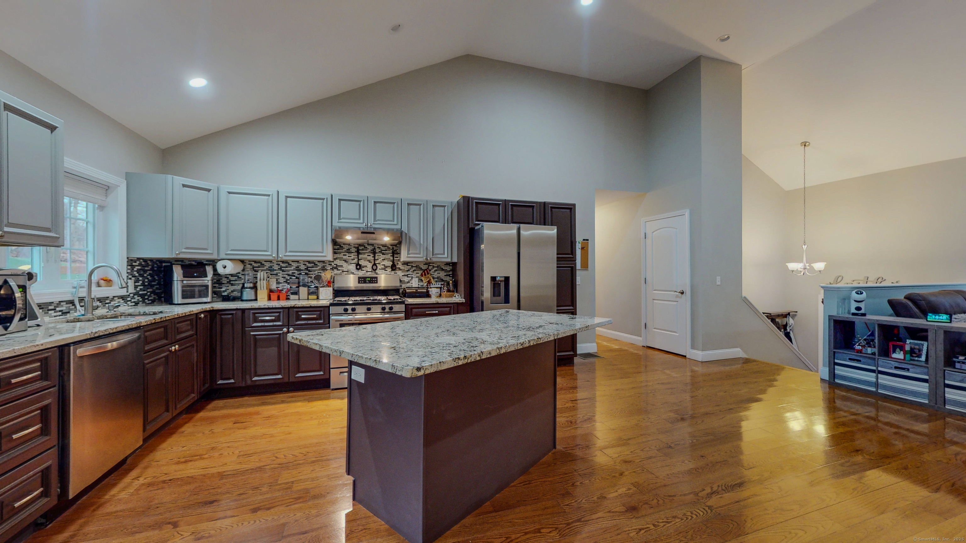 101 Yale Avenue, Meriden, Connecticut image 12