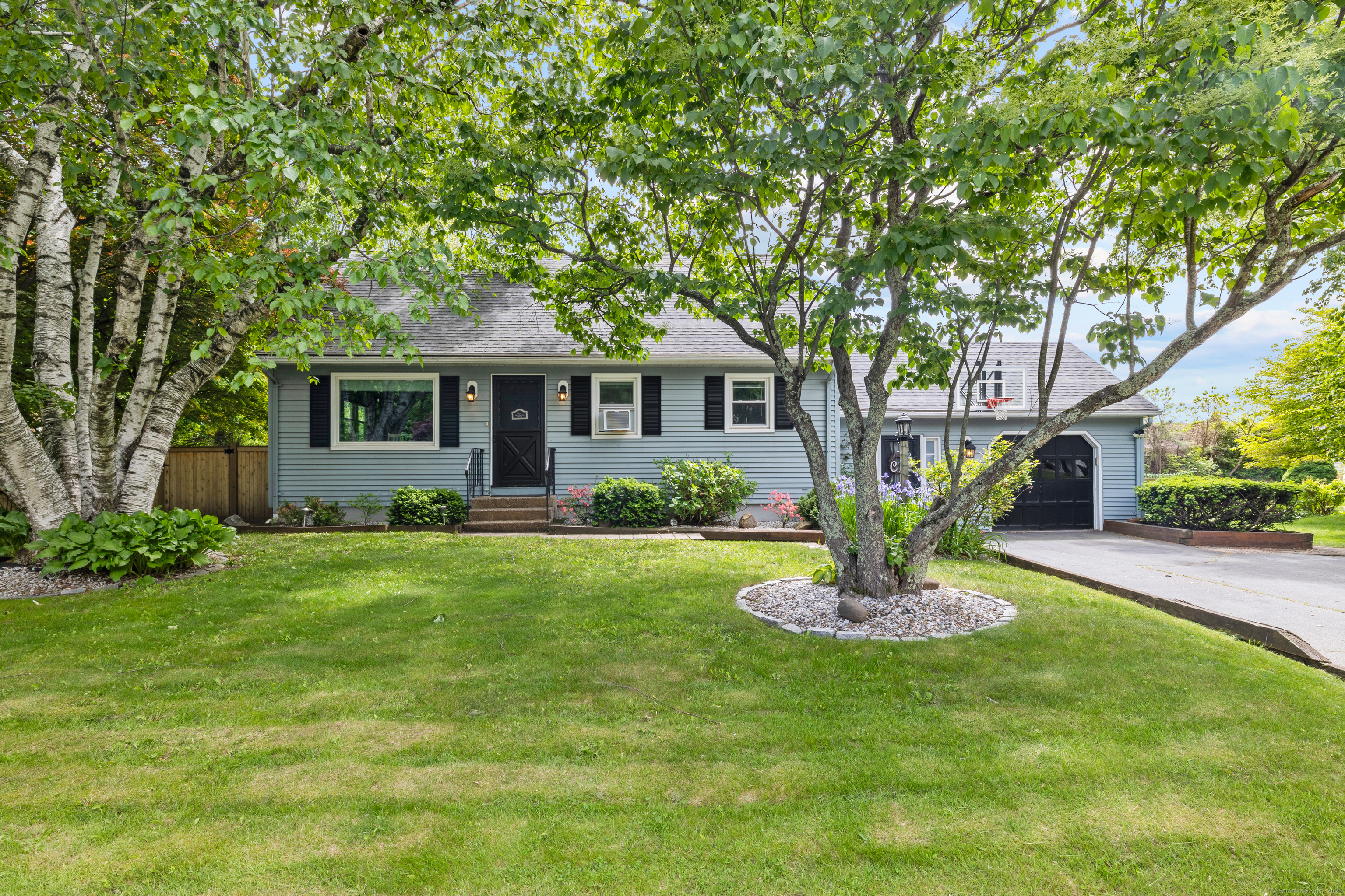 10 Ciccio Court, Plainville, Connecticut image 2