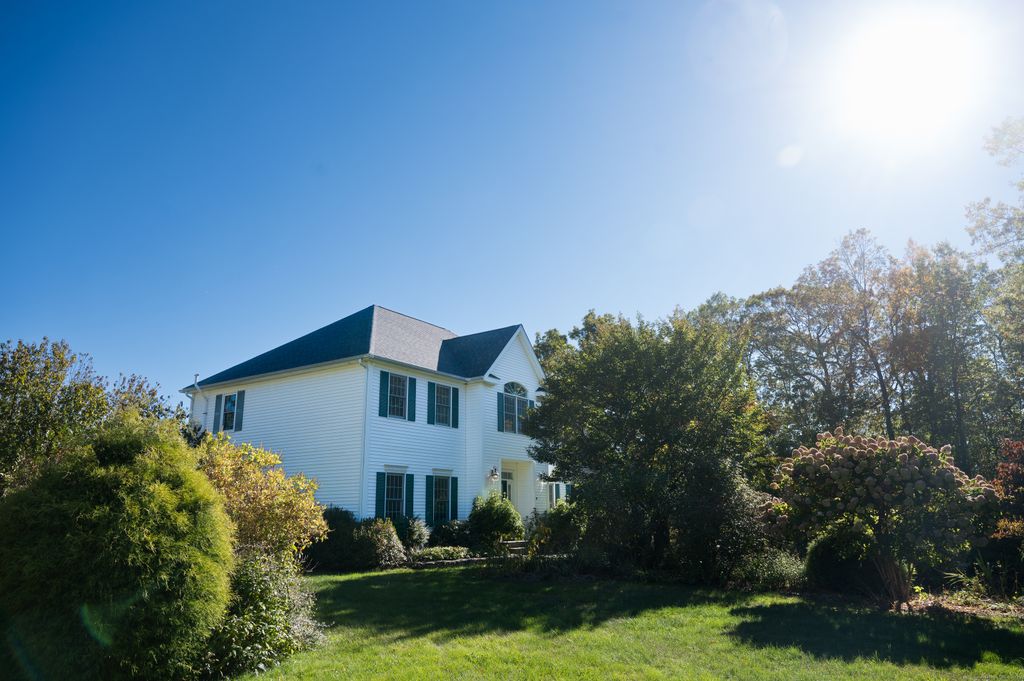 Photo of 412 Laurelwood Lane, Southbury, CT 06488 (MLS # 24131652)