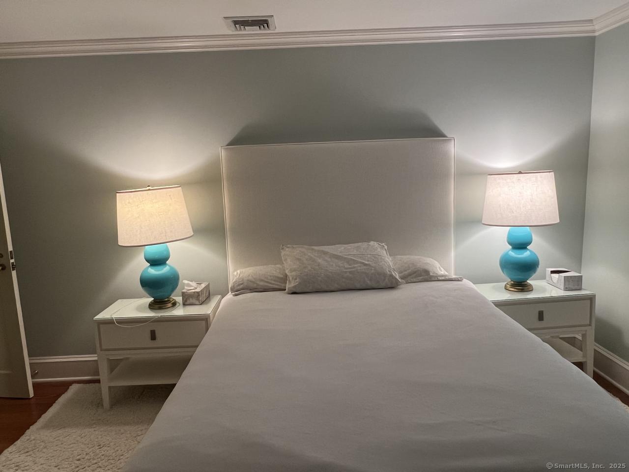 Fairfield, Connecticut 06824, United States, 4 Bedrooms Bedrooms, ,5 BathroomsBathrooms,Residential,Active,218150