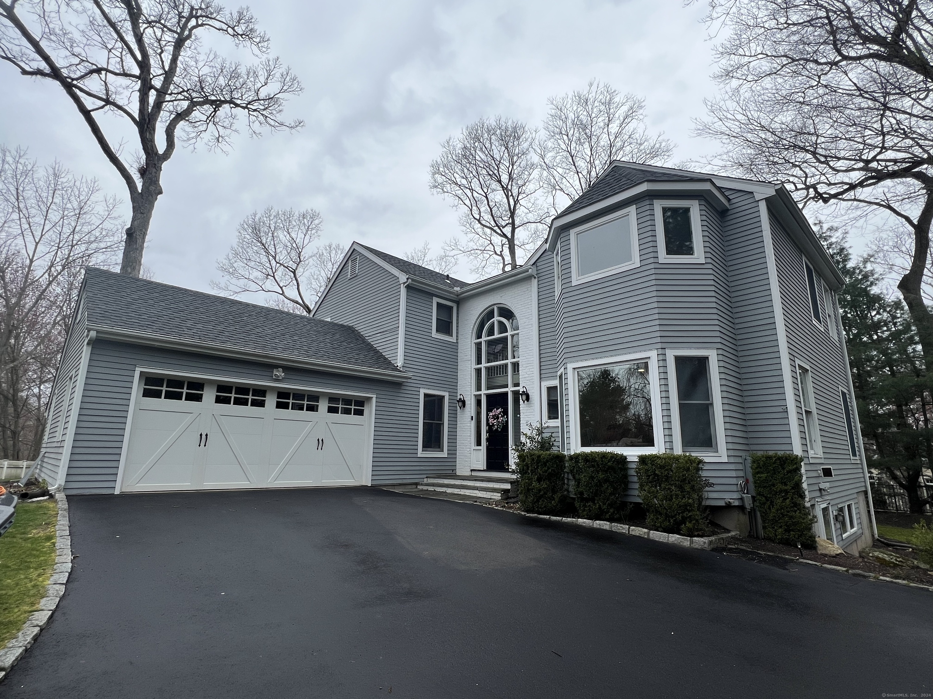 Rental Property at 7 The Mews, Westport, Connecticut - Bedrooms: 4 
Bathrooms: 4 
Rooms: 11  - $18,000 MO.