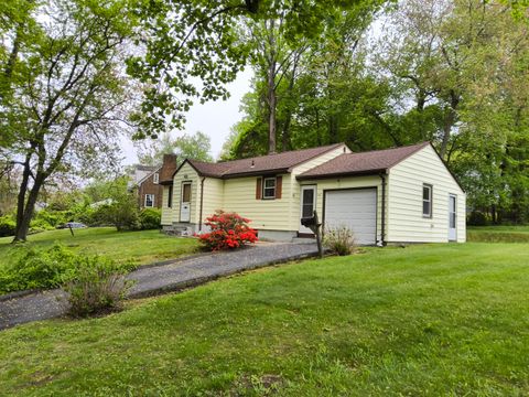 MLS: 24096355