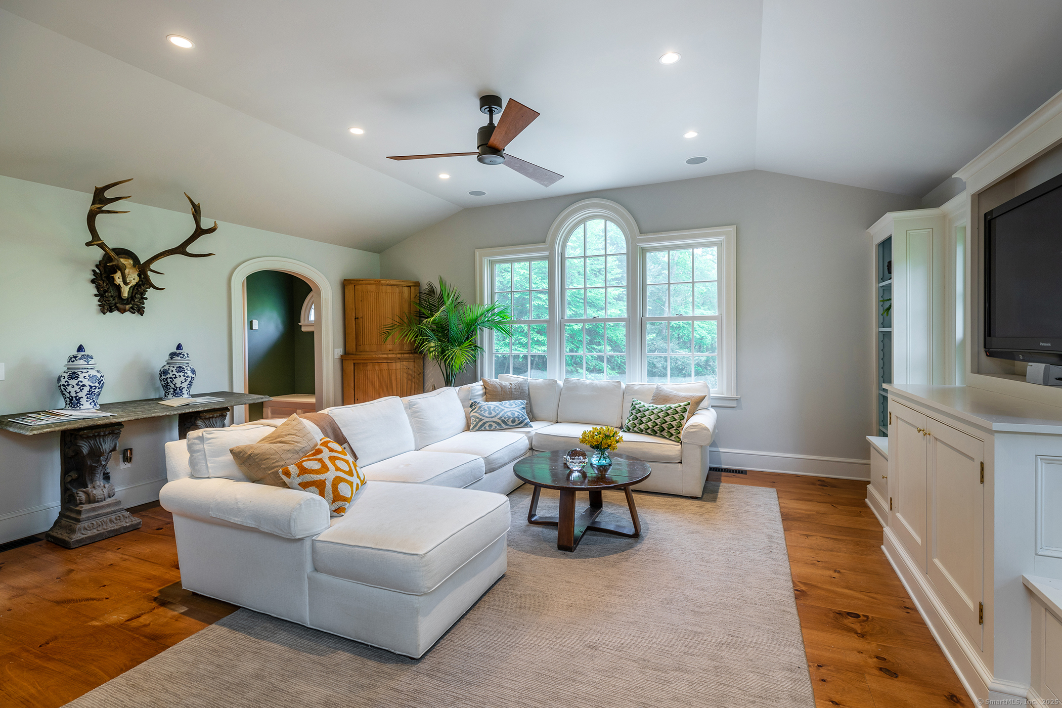 102 Westwoods Road 1