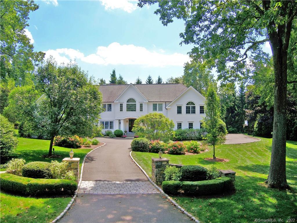 Photo 1 of 10 Bridle Trail, Darien, Connecticut, $2,450,000, Web #: 170264234