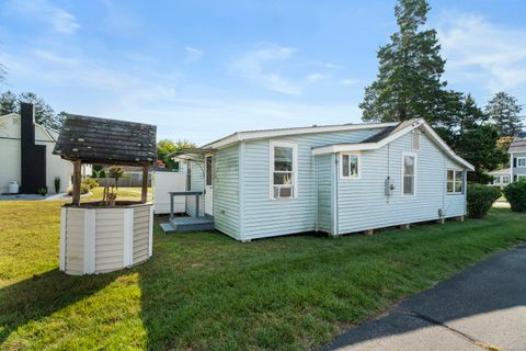 Homes For Sale - 13 College Street<br/> Old Saybrook, CT 06475